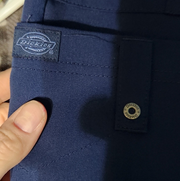 Womens Scrubs Set - Picture 4 of 5